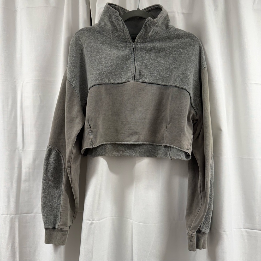 Out From Under Urban Outfitters Cropped Half Zip Pullover Sweatshirt | Medium - Picture 9 of 9